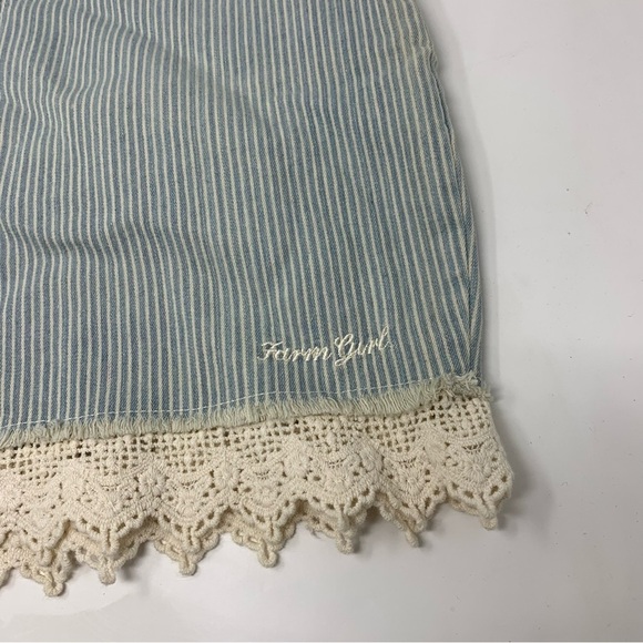 Farm Girl Shorts - Picture 2 of 8